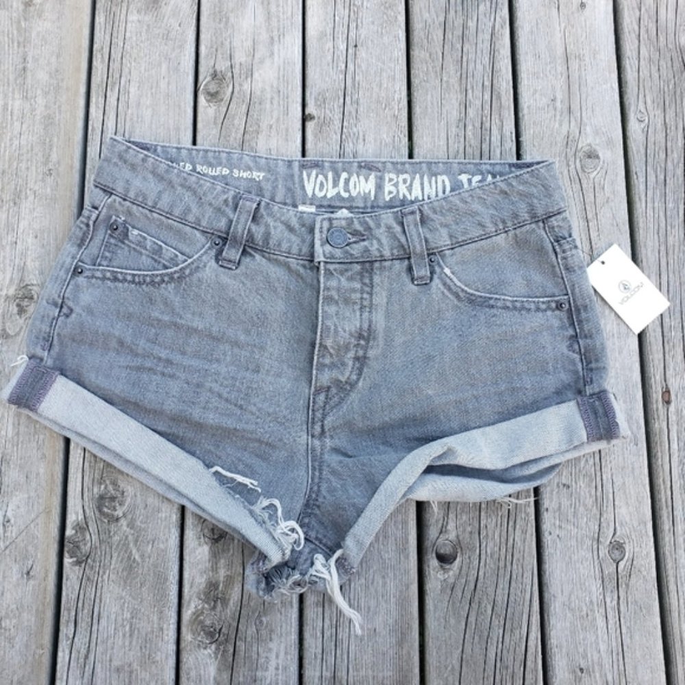 Volcom high waisted stone rolled jean shorts nwt